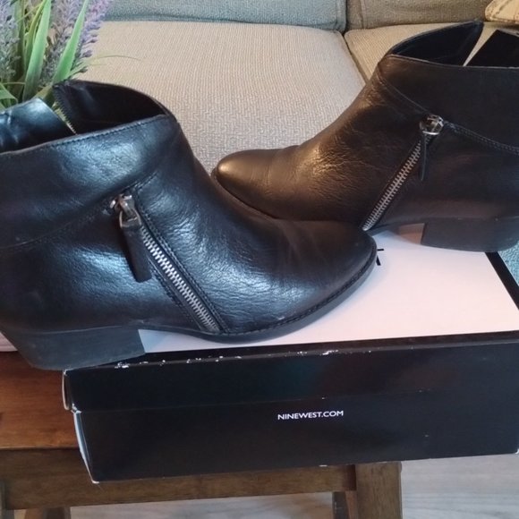 Nine West Ankle Boots size 9M - Picture 5 of 6